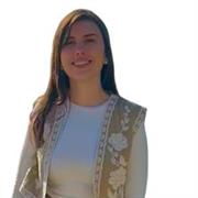 Pedagoga con experiencia como profesora de primaria que impulsa un aprendizaje significativo más allá de aprobar las materias.